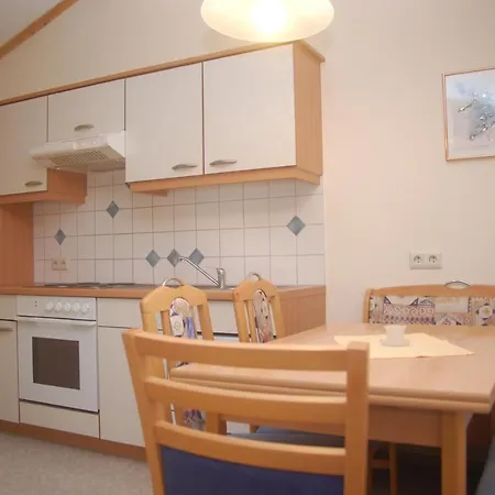 Hofer Apartment Pruggern
